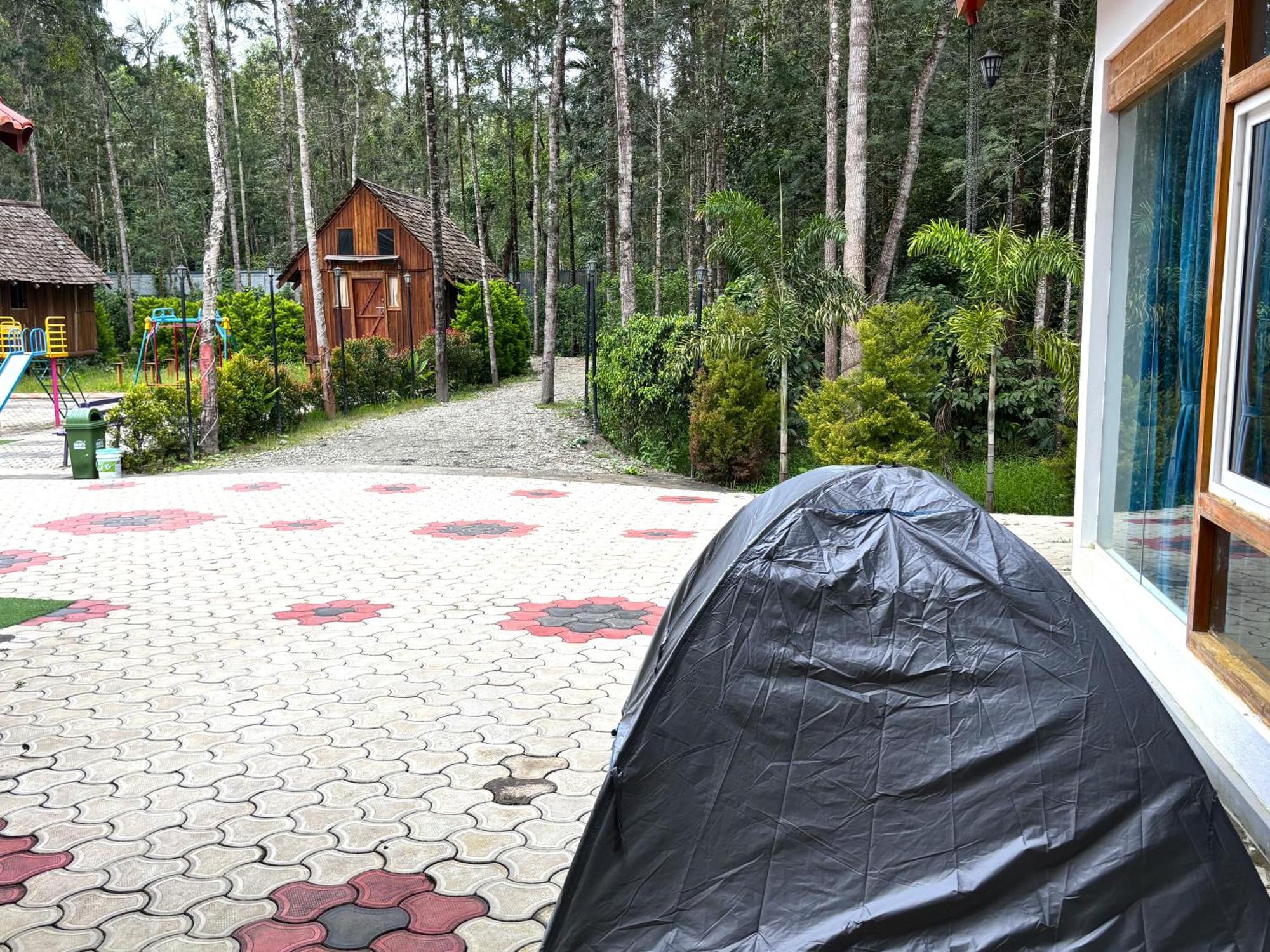 Ecstasy Tent Stay With Swimming Pool & Common Washroom จิกมากาลูร์ ภายนอก รูปภาพ