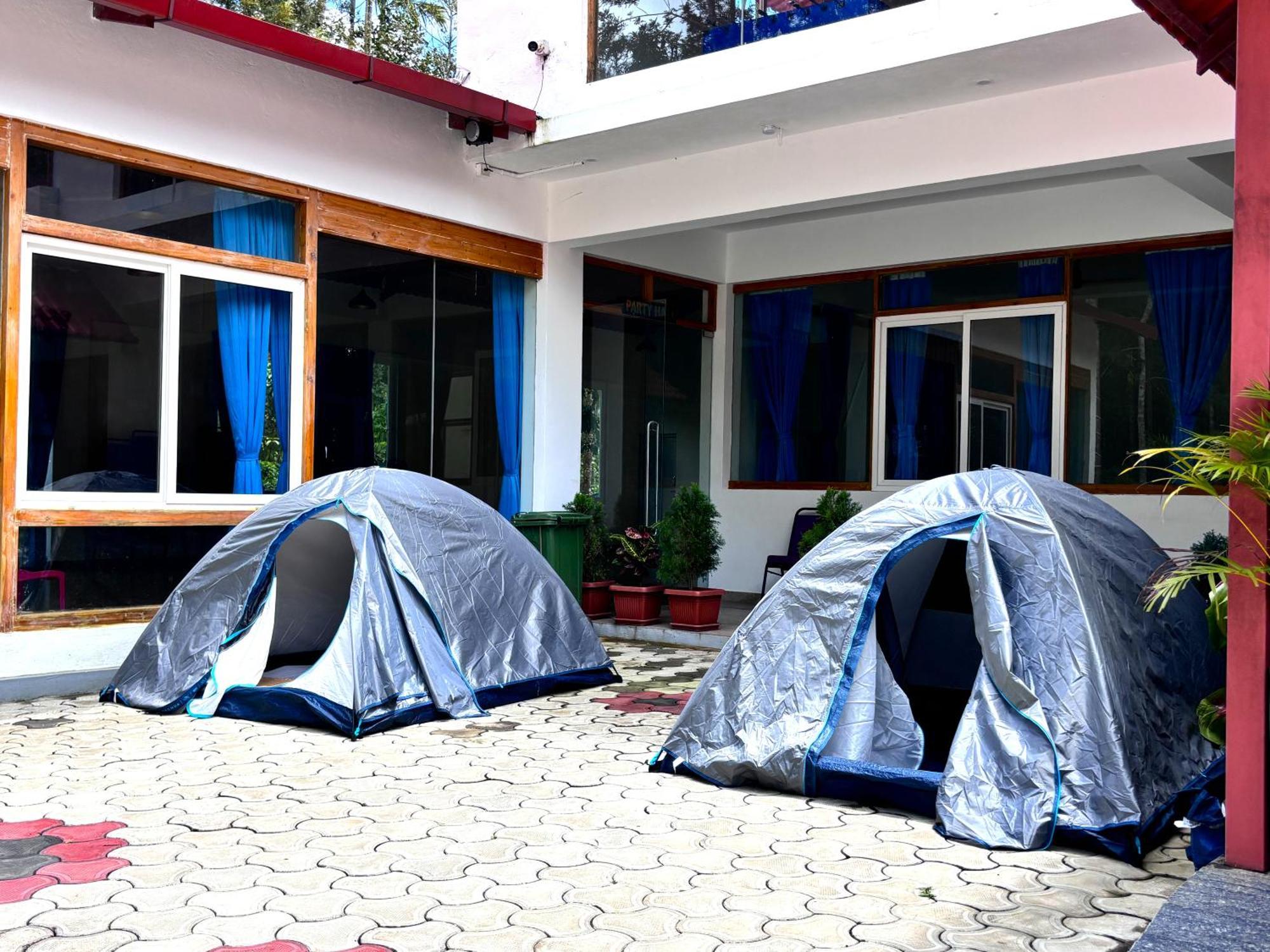 Ecstasy Tent Stay With Swimming Pool & Common Washroom จิกมากาลูร์ ภายนอก รูปภาพ