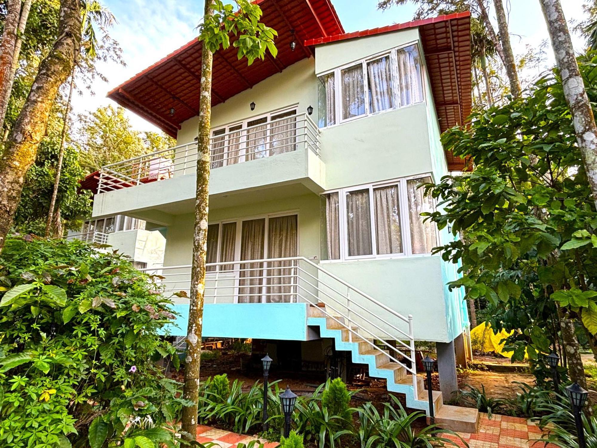 Ecstasy Tent Stay With Swimming Pool & Common Washroom จิกมากาลูร์ ภายนอก รูปภาพ
