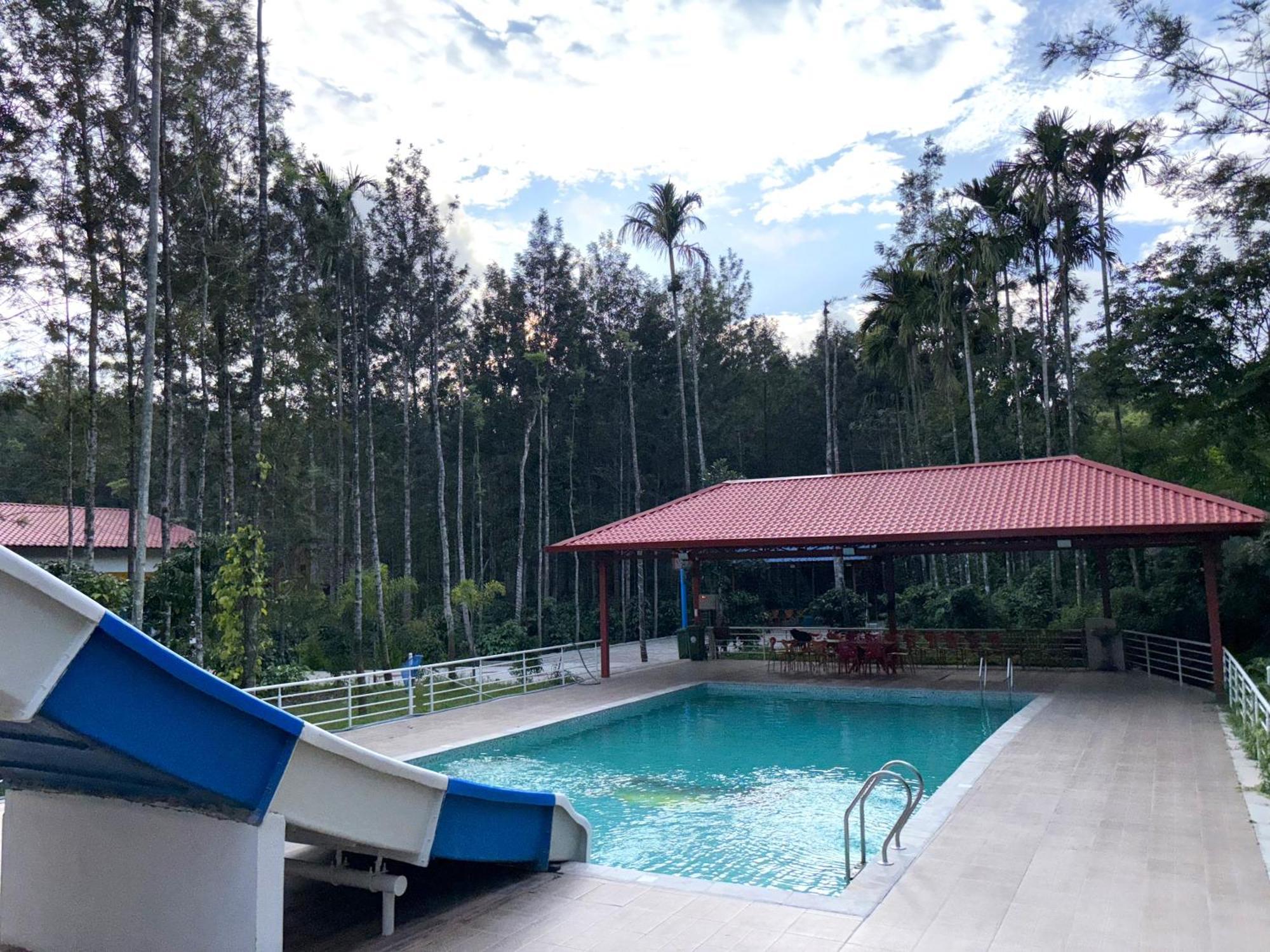 Ecstasy Tent Stay With Swimming Pool & Common Washroom จิกมากาลูร์ ภายนอก รูปภาพ