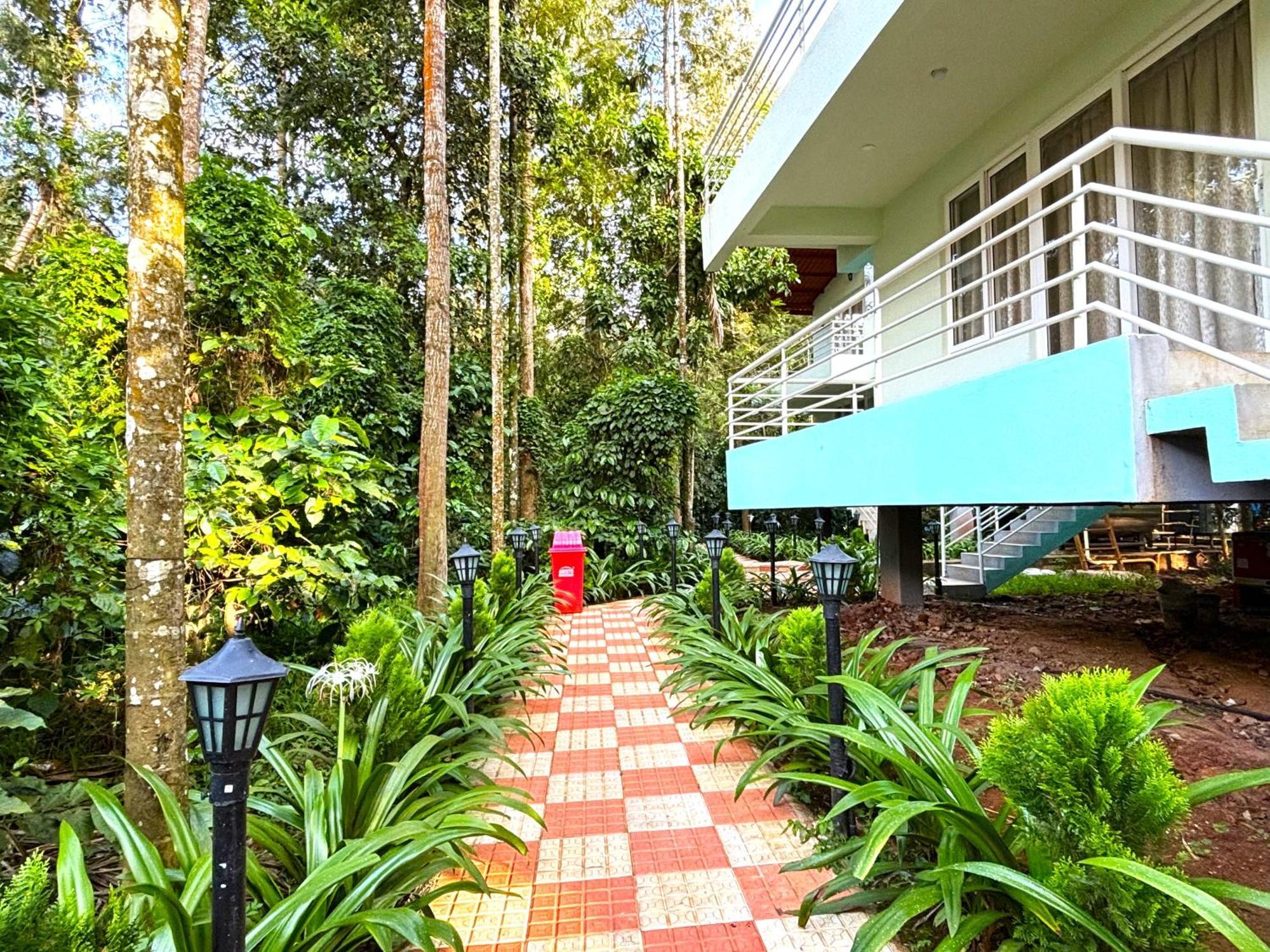 Ecstasy Tent Stay With Swimming Pool & Common Washroom จิกมากาลูร์ ภายนอก รูปภาพ