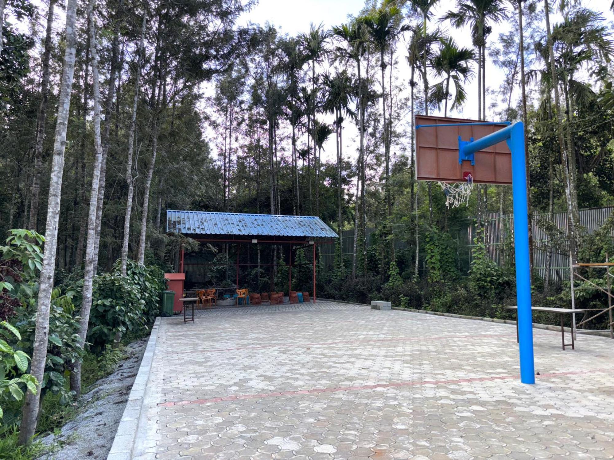 Ecstasy Tent Stay With Swimming Pool & Common Washroom จิกมากาลูร์ ภายนอก รูปภาพ