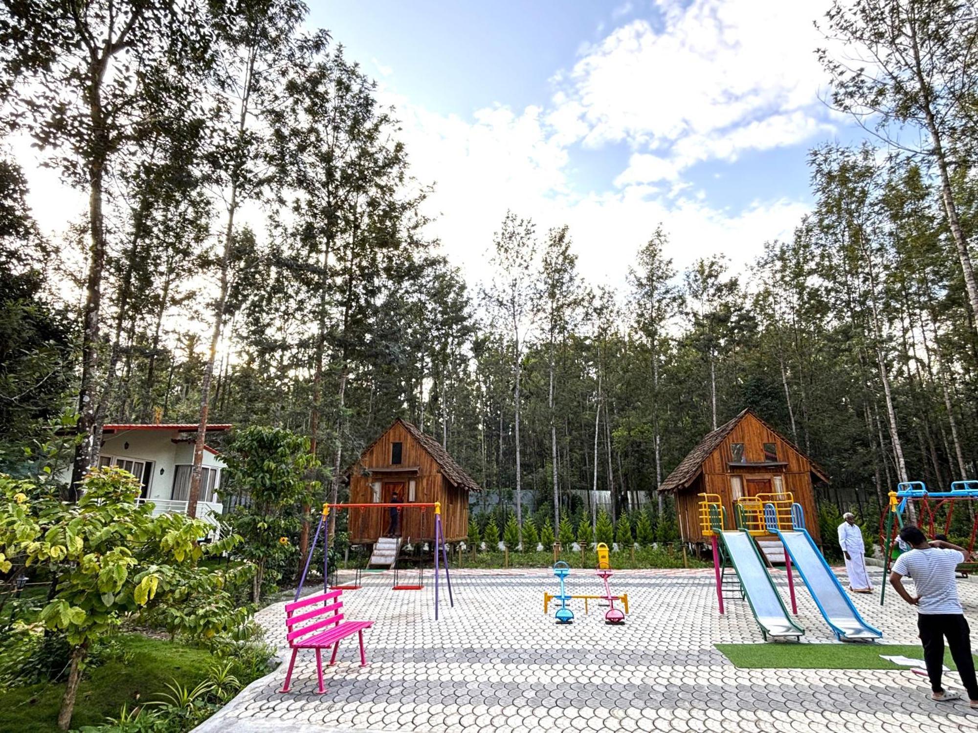 Ecstasy Tent Stay With Swimming Pool & Common Washroom จิกมากาลูร์ ภายนอก รูปภาพ