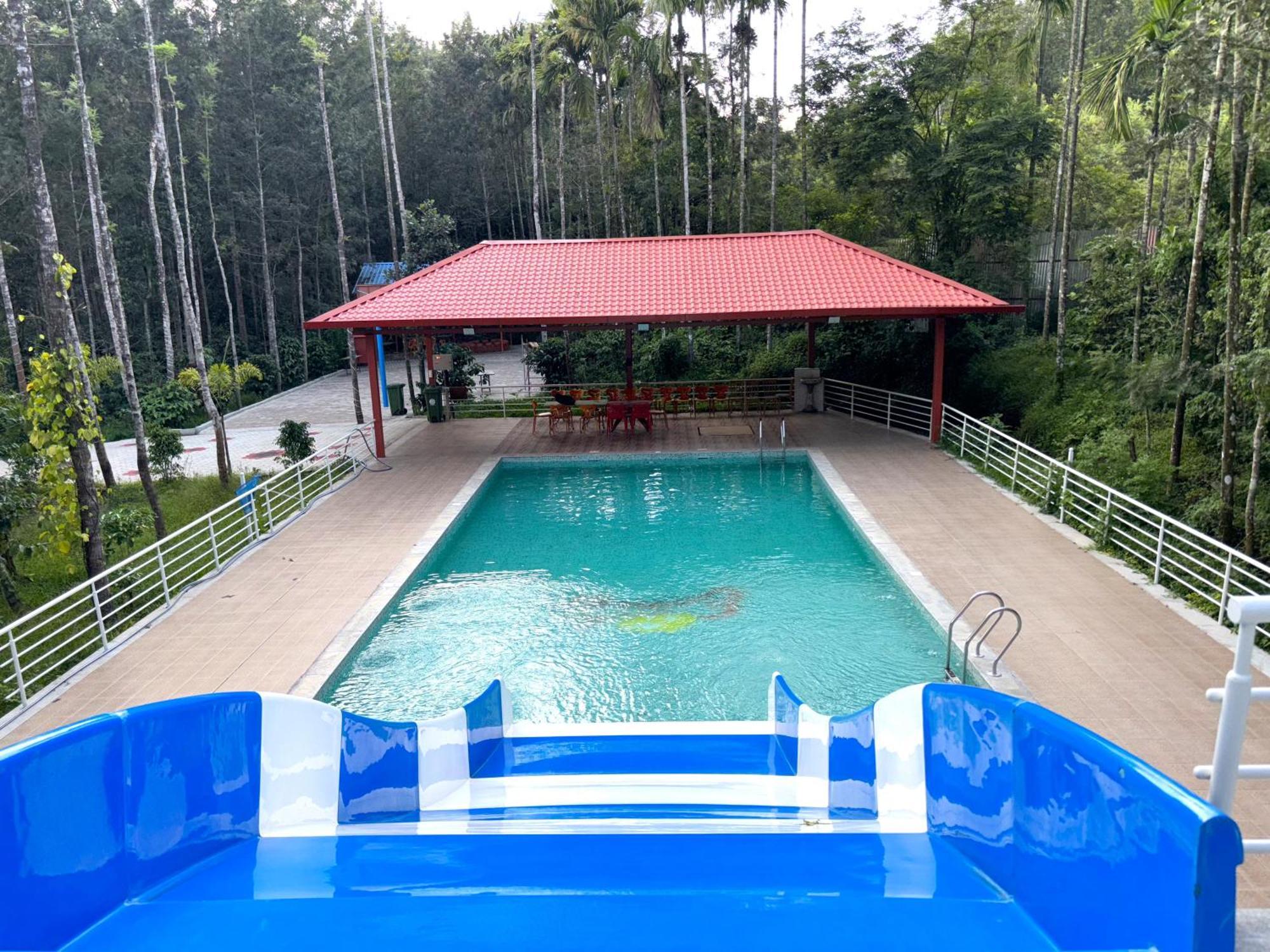 Ecstasy Tent Stay With Swimming Pool & Common Washroom จิกมากาลูร์ ภายนอก รูปภาพ