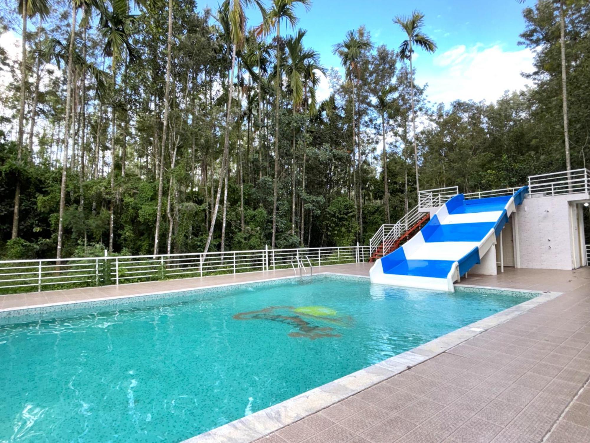 Ecstasy Tent Stay With Swimming Pool & Common Washroom จิกมากาลูร์ ภายนอก รูปภาพ